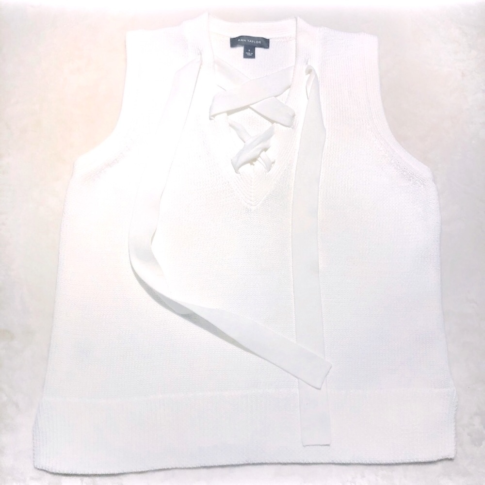 Ann Taylor knit tank top size medium